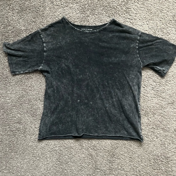 Basic Gray Cut-Hem Top - Picture 1 of 3